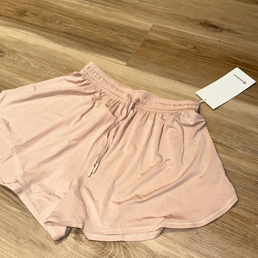 LULULEMON SHORTS